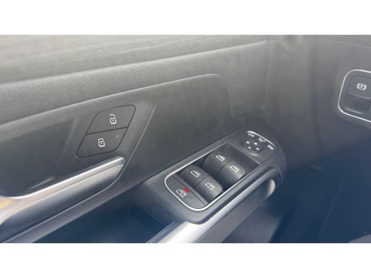 Mercedes-Benz EQB 250 190PK LUXURY LINE 7-ZITS 67KWH 96,65% SOH / NAVI / LEDER / CLIMA / LED / PDC / 18" LMV / CAME... ActivLease financial lease