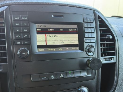 Mercedes-Benz Vito 114 CDI 136 PK AUTOMAAT / L2H1 / 1e EIG. / CAMERA / CRUISE / ECC / NAVI / LICHTMETALEN VELGEN ActivLease financial lease