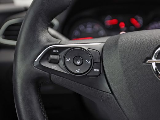 Opel Grandland X 1.2 Turbo Sport Automaat (APPLE CARPLAY, GROOT NAVI, CLIMATE, STUUR/STOELVERWARMING, SPORTSTOELEN... ActivLease financial lease