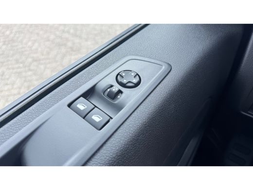 Opel Vivaro-e Standaard - Electric L3 | Elektrisch bedienbare en verwarmde buitenspiegels | Ge&iuml;soleerde comfort... ActivLease financial lease