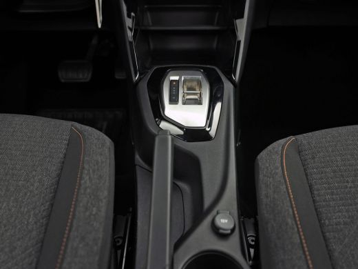 Peugeot 208 1.2 Hybrid 110 e-DCS6 Sport Style Automaat (APPLE CARPLAY, NAVIGATIE, PARKEERSENSOREN, SPORTSTOEL... ActivLease financial lease