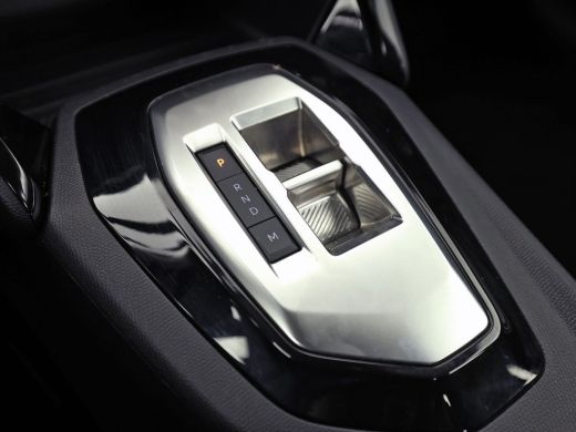 Peugeot 208 1.2 Hybrid 110 e-DCS6 Sport Style Automaat (APPLE CARPLAY, NAVIGATIE, PARKEERSENSOREN, SPORTSTOEL... ActivLease financial lease