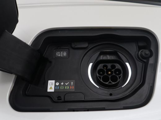 Peugeot 3008 1.6 HYbrid 225 Allure | SOH 97,8% | Half leder | Cruise control | Camera | Park assist | Carplay ... ActivLease financial lease