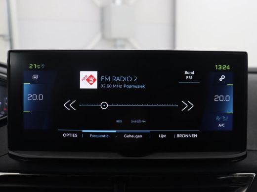 Peugeot 3008 1.6 HYbrid 225 Allure | SOH 97,8% | Half leder | Cruise control | Camera | Park assist | Carplay ... ActivLease financial lease