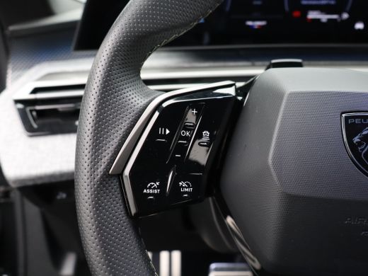 Peugeot 3008 1.6 plug-in Hybrid 195 GT 8 Jaar Garantie | 360* Graden Camera | Parkeersensoren Voor en Achter |... ActivLease financial lease