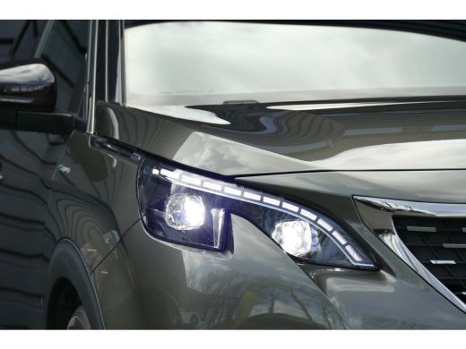 Peugeot 3008 HYBRID4 300PK GT AUTOMAAT CAMERA / CARPLAY / KEYLESS / FULL-LED / NAVI / CLIMA / PDC / BLUETOOTH ... ActivLease financial lease