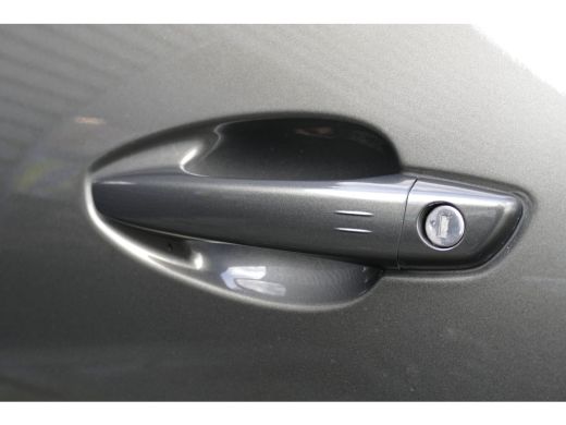 Peugeot 3008 HYBRID4 300PK GT AUTOMAAT CAMERA / CARPLAY / KEYLESS / FULL-LED / NAVI / CLIMA / PDC / BLUETOOTH ... ActivLease financial lease