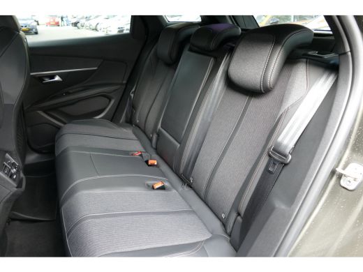 Peugeot 3008 HYBRID4 300PK GT AUTOMAAT CAMERA / CARPLAY / KEYLESS / FULL-LED / NAVI / CLIMA / PDC / BLUETOOTH ... ActivLease financial lease