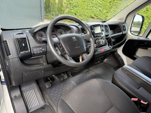 Peugeot Boxer 2.0 BlueHDI 131 PK EURO 6 / PICK UP / 7-PERS DUBBELE CABINE / AIRCO / TREKHAAK / 2500 KG AHG ActivLease financial lease