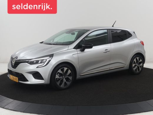 Renault Clio 1.6 E-Tech Full Hybrid 145 esprit Alpine | SOH 93% | Cruise control | Climate control | Park assi... ActivLease financial lease