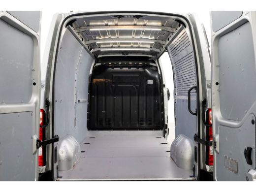 Renault Master T35 2.3 dCi 180pk Automaat L2H2 Energy Comfort Airco/Carplay 02-2024 ActivLease financial lease