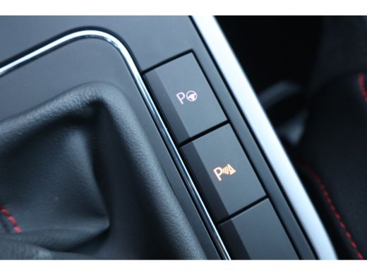 Seat Arona 1.0 TSI FR Business Intense 110PK Automaat | Achteruitrijcamera | Apple Carplay/Android Auto|tele... ActivLease financial lease
