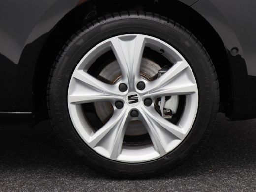 Seat Leon Sportstourer 1.5 TSi e-Hybrid 204 Pk Automaat FR Business | Trekhaak | Carplay | Virtual Cockpit ... ActivLease financial lease