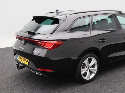 Seat Leon Sportstourer 1.5 TSi e-Hybrid 204 Pk Automaat FR Business | Trekhaak | Carplay | Virtual Cockpit ... ActivLease financial lease