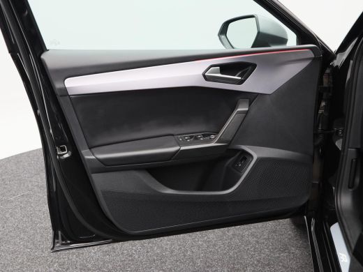 Seat Leon Sportstourer 1.5 TSi e-Hybrid 204 Pk Automaat FR Business | Trekhaak | Carplay | Virtual Cockpit ... ActivLease financial lease