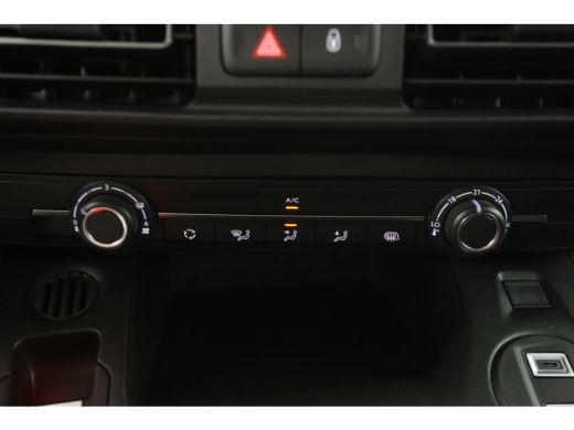 Toyota ProAce Challenger Long 50 kWh | Snelladen | Airco | Camera | Virtual | 3 Zits | Cruise | Carplay | Parke... ActivLease financial lease