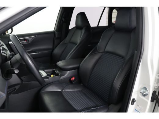 Toyota RAV4 2.5 Hybrid AWD Bi-Tone | Dealer Onderhouden! | Stoel/stuurverwarming | Navi | Clima | Camera | Cr... ActivLease financial lease