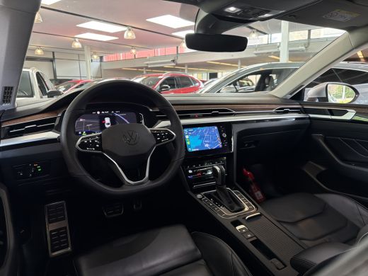 Volkswagen Arteon eHybrid 218PK DSG ELEGANCE BUSINESS LEDER/VIRTUAL/CAMERA ActivLease financial lease