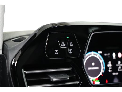 Volkswagen Caddy 1.5 eHybrid 150 pk DSG-6 Life | Achteruitrijcamera | Cruise control adaptief | Apple Carplay | ActivLease financial lease