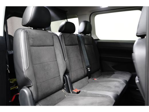 Volkswagen Caddy 1.5 TSI 115PK DSG-6 PHEV | TREKHAAK | PANORAMADAK | 1400KG TREKGEWICHT | NAVIGATIE | 17 INCH | 2X... ActivLease financial lease