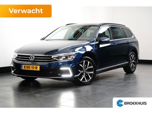 Volkswagen Passat Variant 1.4 TSI 218 pk PHEV GTE Business 6-DSG | Wegklapbare Trekhaak | Panoramadak | Rondomzicht... ActivLease financial lease