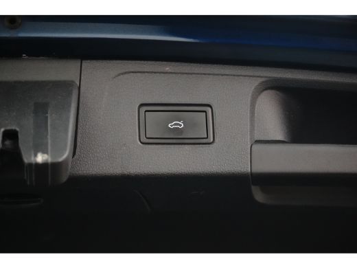 Volkswagen Passat Variant 1.4 TSI 218 pk PHEV GTE Business 6-DSG | Wegklapbare Trekhaak | Panoramadak | Rondomzicht... ActivLease financial lease