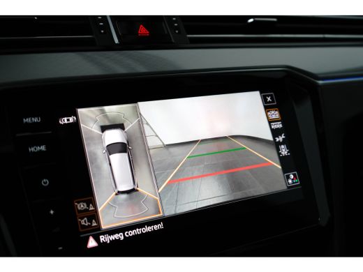 Volkswagen Passat Variant 1.4 TSI 218 pk PHEV GTE Business 6-DSG | Wegklapbare Trekhaak | Panoramadak | Rondomzicht... ActivLease financial lease