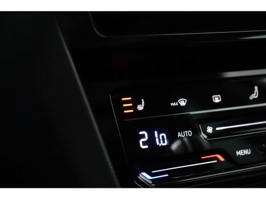 Volkswagen Passat Variant 1.4 TSI 218 pk PHEV GTE Business 6-DSG | Wegklapbare Trekhaak | Panoramadak | Rondomzicht... ActivLease financial lease
