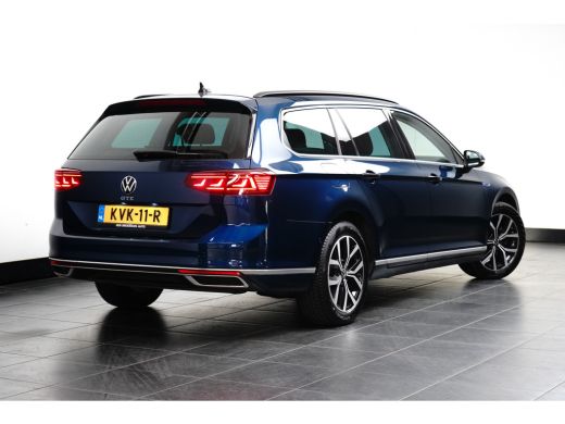 Volkswagen Passat Variant 1.4 TSI 218 pk PHEV GTE Business 6-DSG | Wegklapbare Trekhaak | Panoramadak | Rondomzicht... ActivLease financial lease