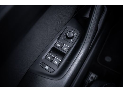 Volkswagen Passat Variant 1.4 TSI PHEV GTE Business | Achteruitrijcamera | Trekhaak elektrisch uitklapbaar | Voorst... ActivLease financial lease