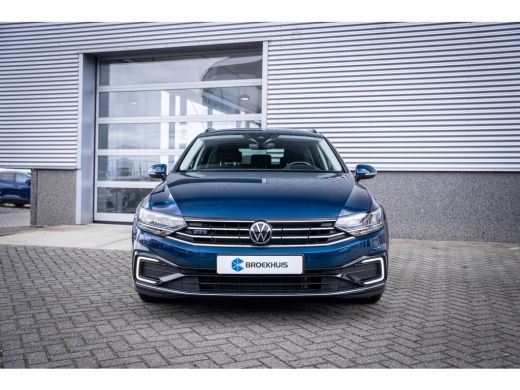 Volkswagen Passat Variant 1.4 TSI PHEV GTE Business | Achteruitrijcamera | Trekhaak elektrisch uitklapbaar | Voorst... ActivLease financial lease