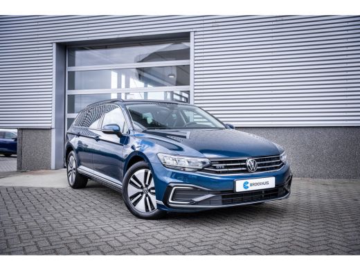 Volkswagen Passat Variant 1.4 TSI PHEV GTE Business | Achteruitrijcamera | Trekhaak elektrisch uitklapbaar | Voorst... ActivLease financial lease