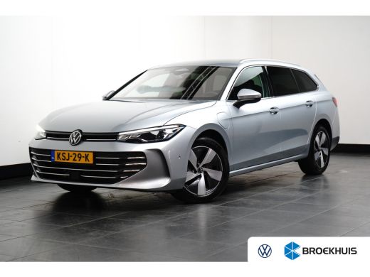 Volkswagen Passat Variant 1.5 eHybrid Business SOH 100% | Ergonomische voorstoel(en) | Rondomzicht camera | Stoel v... ActivLease financial lease