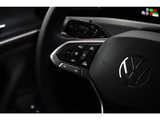 Volkswagen Passat Variant 1.5 eHybrid Business SOH 100% | Ergonomische voorstoel(en) | Rondomzicht camera | Stoel v... ActivLease financial lease