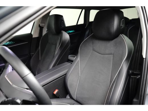 Volkswagen Passat Variant 1.5 eHybrid Business SOH 100% | Ergonomische voorstoel(en) | Rondomzicht camera | Stoel v... ActivLease financial lease