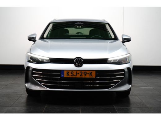 Volkswagen Passat Variant 1.5 eHybrid Business SOH 100% | Ergonomische voorstoel(en) | Rondomzicht camera | Stoel v... ActivLease financial lease