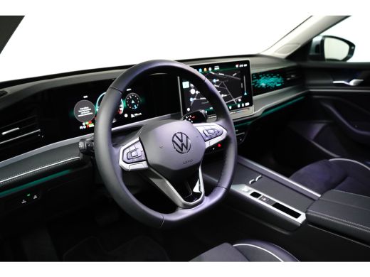 Volkswagen Passat Variant 1.5 eHybrid Business SOH 100% | Ergonomische voorstoel(en) | Rondomzicht camera | Stoel v... ActivLease financial lease