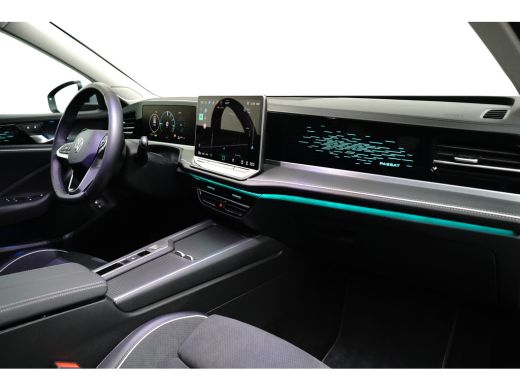 Volkswagen Passat Variant 1.5 eHybrid Business SOH 100% | Ergonomische voorstoel(en) | Rondomzicht camera | Stoel v... ActivLease financial lease