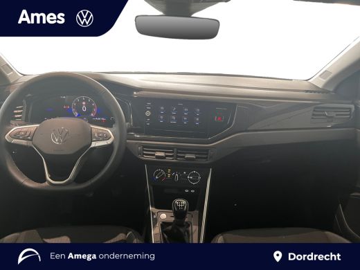 Volkswagen Taigo Life Edition 1.0 TSI 70 kW / 95 PK CUV 5 versn. Hand | Parkeersensoren achter | Achteruitrijcamer... ActivLease financial lease