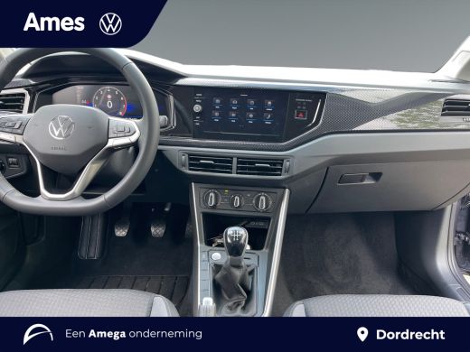 Volkswagen Taigo Life Edition 1.0 TSI 70 kW / 95 PK CUV 5 versn. Hand | Parkeersensoren achter | Achteruitrijcamera | ActivLease financial lease