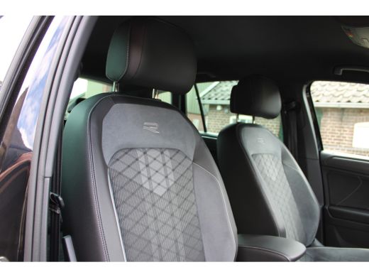 Volkswagen Tiguan 1.4 TSI eHybrid R-Line Business SOh 92.1% IQ LIGHT NAVI ECC 104000KM!! ActivLease financial lease