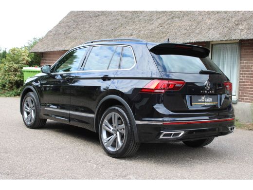 Volkswagen Tiguan 1.4 TSI eHybrid R-Line Business SOh 92.1% IQ LIGHT NAVI ECC 104000KM!! ActivLease financial lease