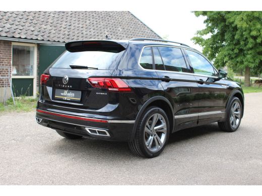 Volkswagen Tiguan 1.4 TSI eHybrid R-Line Business SOh 92.1% IQ LIGHT NAVI ECC 104000KM!! ActivLease financial lease
