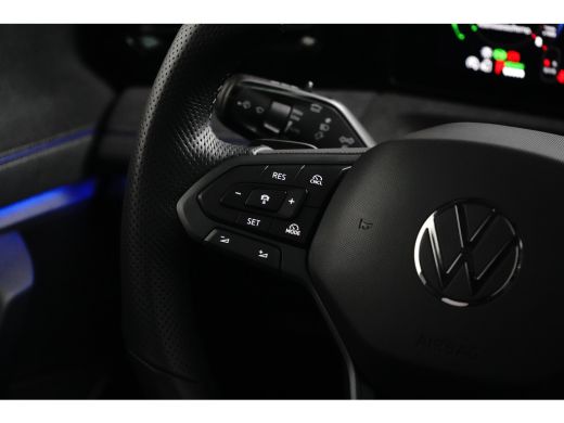 Volkswagen Tiguan 1.5 TSI 272PK eHybrid DSG-6 R-Line | TREKHAAK | PANORAMADAK | 360 CAMERA | BLACK STYLE | 19 INCH ... ActivLease financial lease