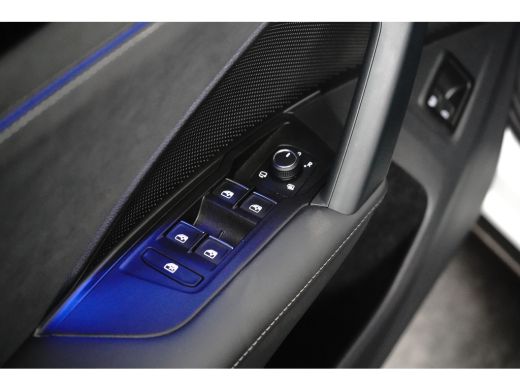 Volkswagen Tiguan 1.5 TSI 272PK eHybrid DSG-6 R-Line | TREKHAAK | PANORAMADAK | 360 CAMERA | BLACK STYLE | 19 INCH ... ActivLease financial lease