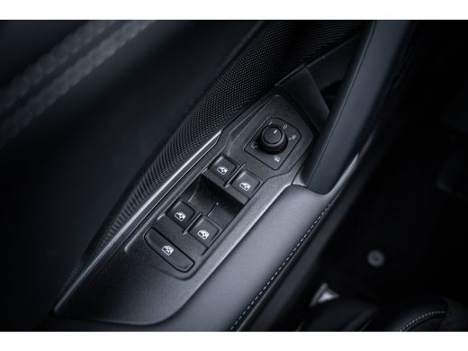 Volkswagen Tiguan 1.5 TSI eHybrid 150 kW Life SOH 100% | Dodehoek detectie | Lichtmetalen velgen 5-spaaks 20" | Tre... ActivLease financial lease