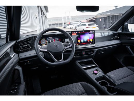 Volkswagen Tiguan 1.5 TSI eHybrid 150 kW Life SOH 100% | Dodehoek detectie | Lichtmetalen velgen 5-spaaks 20" | Tre... ActivLease financial lease