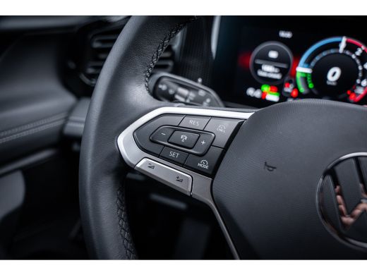 Volkswagen Tiguan 1.5 TSI eHybrid 150 kW Life SOH 100% | Dodehoek detectie | Lichtmetalen velgen 5-spaaks 20" | Tre... ActivLease financial lease