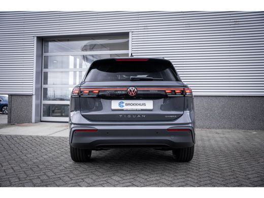 Volkswagen Tiguan 1.5 TSI eHybrid 150 kW Life SOH 100% | Dodehoek detectie | Lichtmetalen velgen 5-spaaks 20" | Tre... ActivLease financial lease