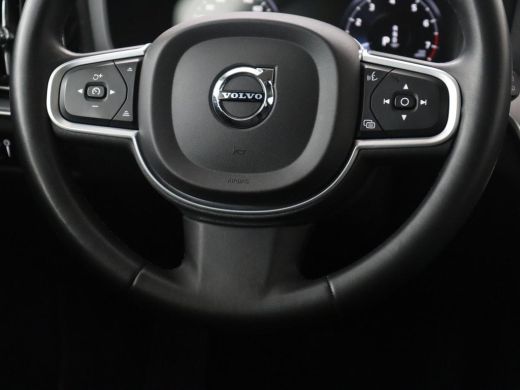 Volvo  V60 2.0 B3 Momentum Business | Panoramadak | Cruise control | Stuur/stoel verwarming | Trekhaak | Hea... ActivLease financial lease